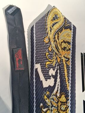 Vitaliano Pancaldi for Buccellini Navy, Gold & Cream Paisley Silk Tie